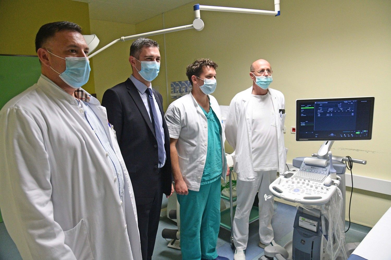Grad Dubrovnik kupio bolnici uređaj za ginekološku dijagnostiku (FOTO)